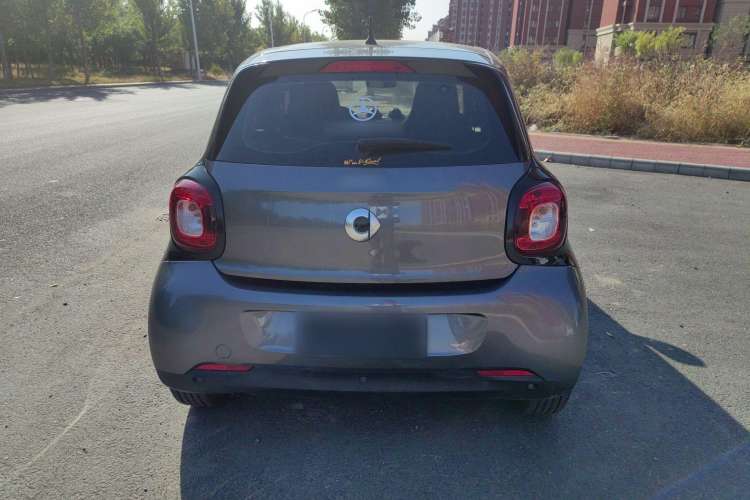 Used smart forfour 2016 1.0L 52 kW Passion Edition Rear