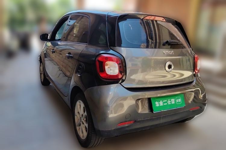 Used smart forfour 2016 1.0L 52 kW Dynamic Edition Rear Left 45 Deg