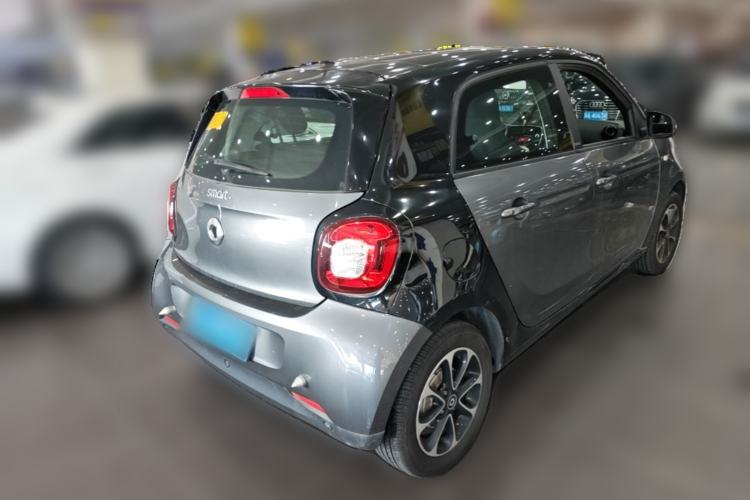 Used smart forfour 2016 1.0L 52 kW Passion Edition Rear Right 45 Deg