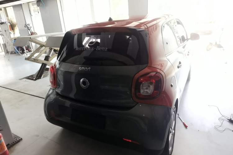 Used smart forfour 2016 1.0L 52 kW Dynamic Edition Rear Right 45 Deg