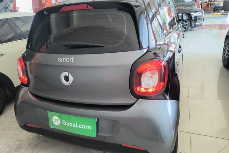 Used smart forfour 2016 1.0L 52 kW Dynamic Edition Rear