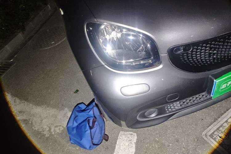Used smart forfour 2016 1.0L 52 kW Passion Edition Right Front Headlight