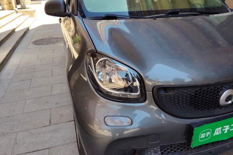 Used smart forfour 2016 1.0L 52 kW Dynamic Edition Right Front Headlight