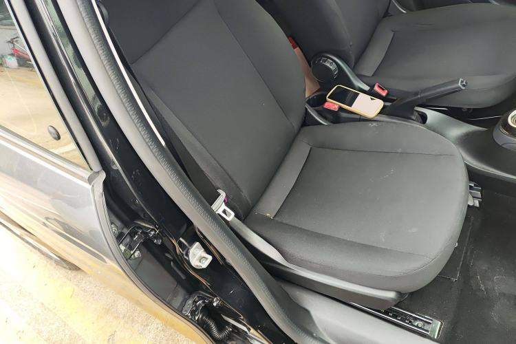 Used smart forfour 2016 1.0L 52 kW Dynamic Edition Right Front Seat