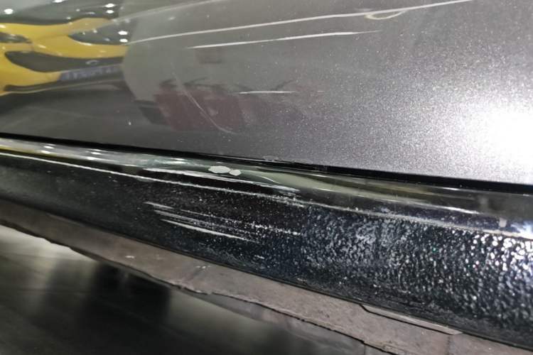 Used smart forfour 2016 1.0L 52 kW Passion Edition Right Side Sill