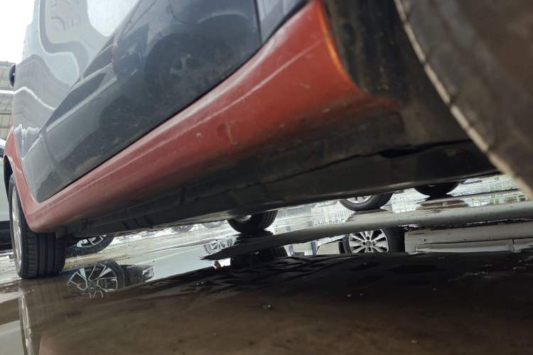 Used smart forfour 2016 1.0L 52 kW Dynamic Edition Right Side Sill