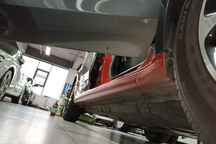 Used smart forfour 2016 1.0L 52 kW Passion Edition Right Side Sill