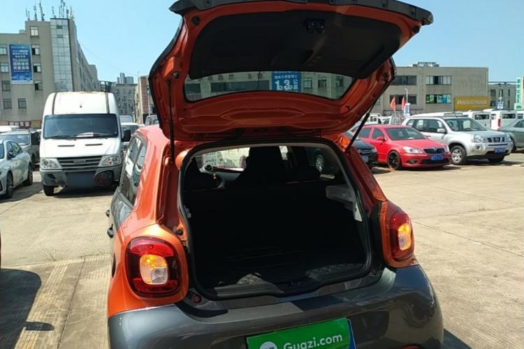 Used smart forfour 2016 1.0L 52 kW Dynamic Edition Trunk