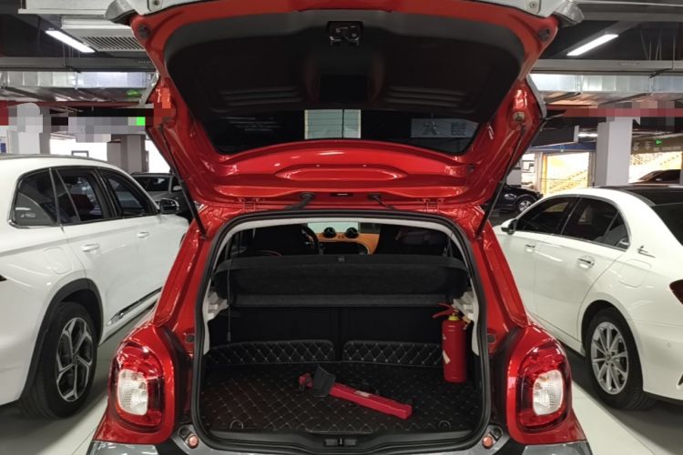Used smart forfour 2016 1.0L 52 kW Passion Edition Trunk
