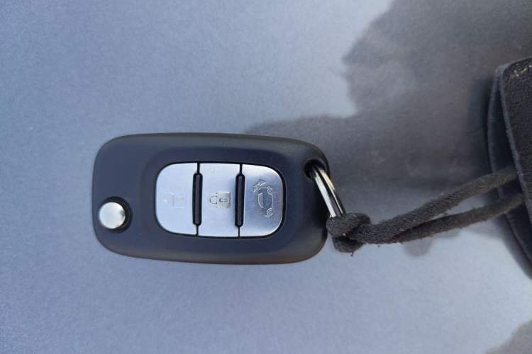 Used smart forfour 2016 1.0L 52 kW Passion Edition Vehicle Key