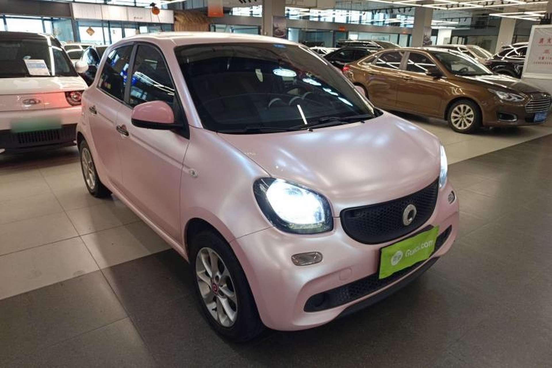 Used smart forfour 2016 1.0L 52 kW Dynamic Edition Exterior 1