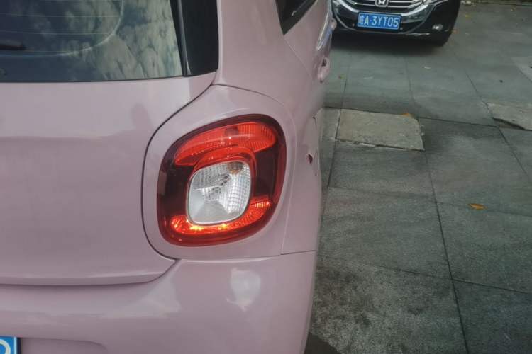 Used smart forfour 2016 1.0L 52 kW Passion Edition Exterior 3