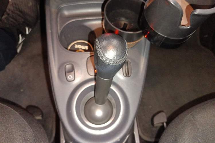 Used smart forfour 2016 1.0L 52 kW Dynamic Edition Gear Lever