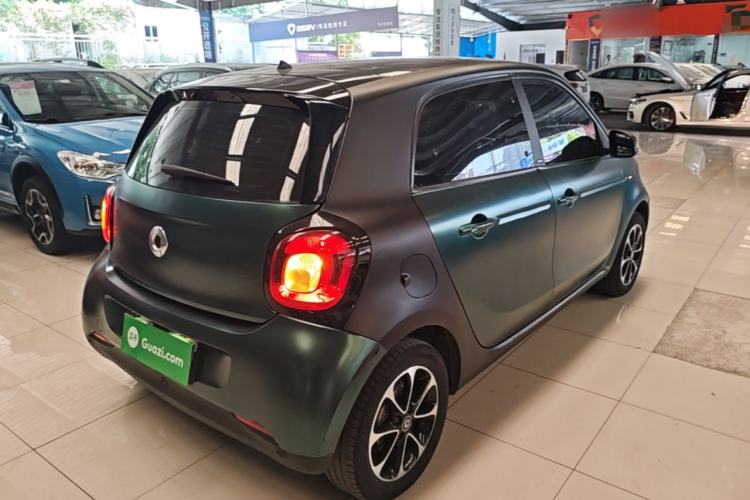 Used smart forfour 2016 1.0L 52 kW Passion Edition Rear Right 45 Deg