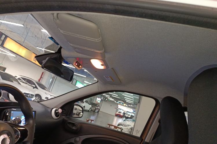Used smart forfour 2016 1.0L 52 kW Dynamic Edition Headliner