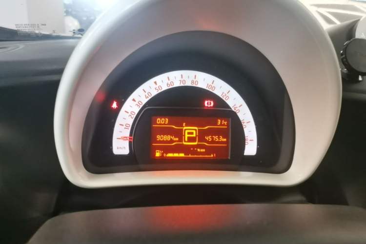 Used smart forfour 2016 1.0L 52 kW Dynamic Edition Instrument Cluster