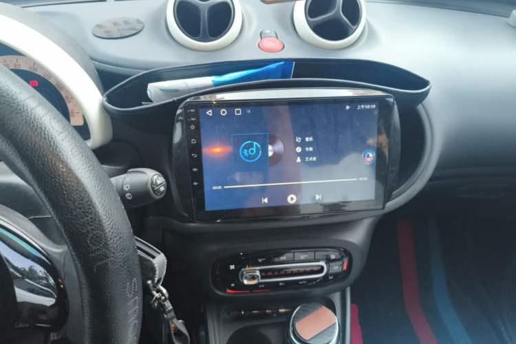 Used smart forfour 2016 1.0L 52 kW Dynamic Edition Audio And AC Panel