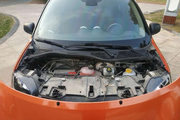 Used smart forfour 2016 1.0L 52 kW Dynamic Edition Engine Bay