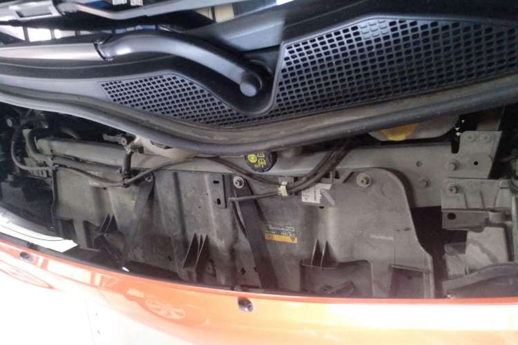 Used smart forfour 2016 1.0L 52 kW Dynamic Edition Engine Bay