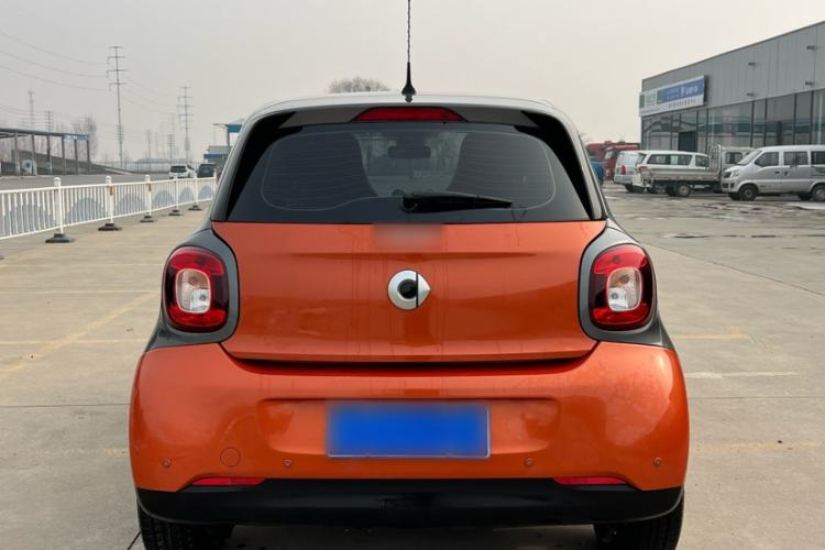 Used smart forfour 2016 1.0L 52 kW Dynamic Edition Exterior 1
