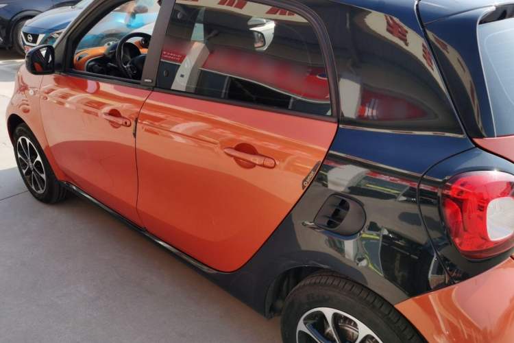 Used smart forfour 2016 1.0L 52 kW Passion Edition Exterior 5