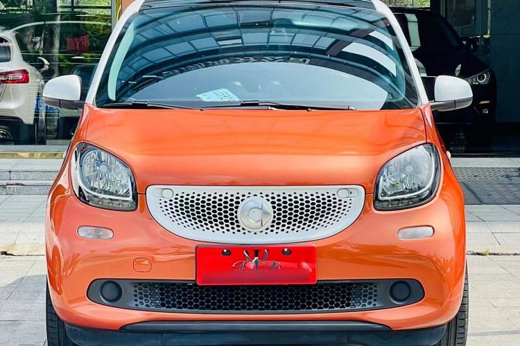 Used smart forfour 2016 0.9T 66 kW Pioneer Edition Exterior 5
