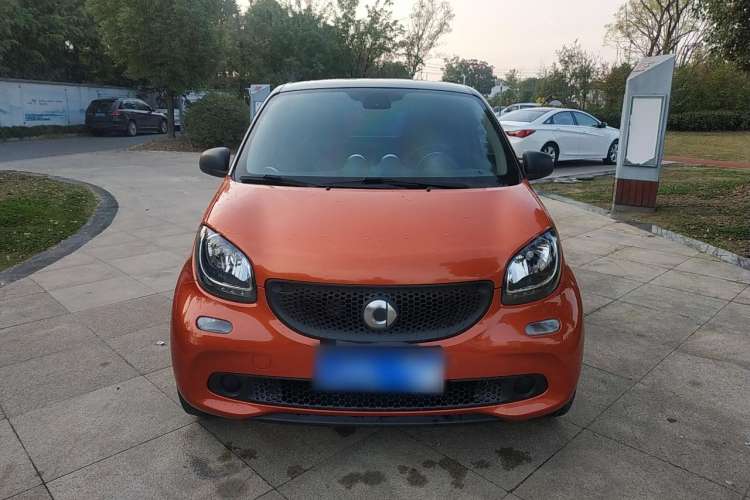 Used smart forfour 2016 1.0L 52 kW Dynamic Edition Front