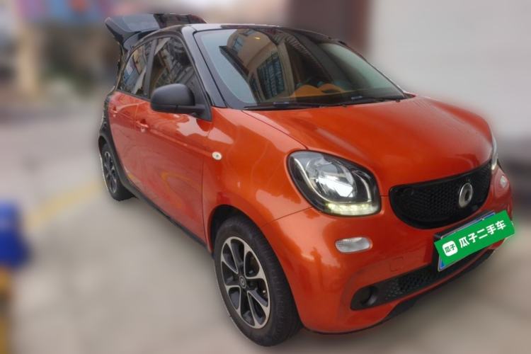 Used smart forfour 2016 1.0L 52 kW Passion Edition Front Right 45 Deg
