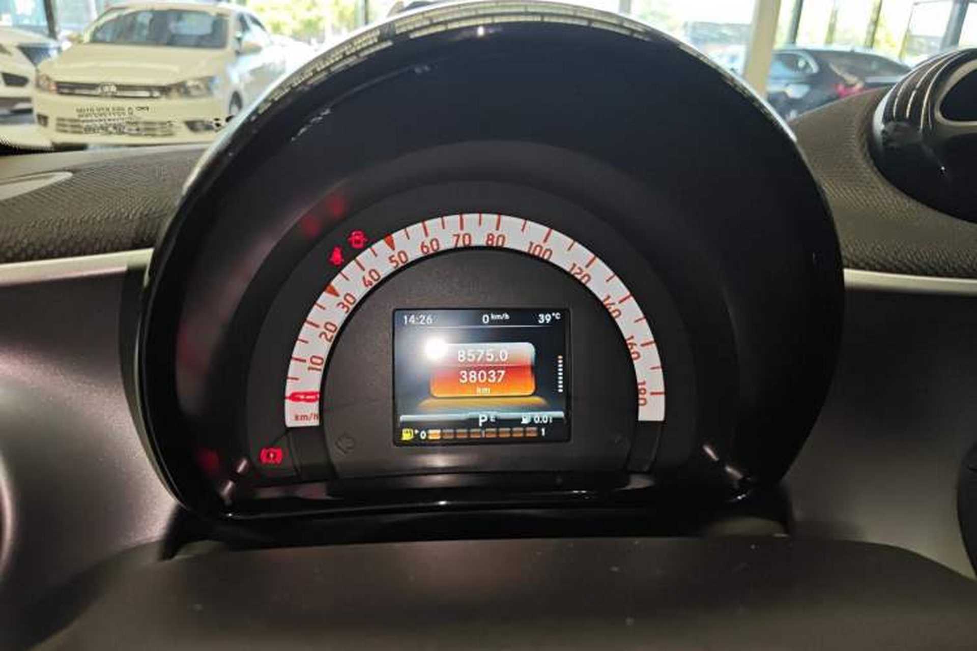 Used smart forfour 2016 1.0L 52 kW Passion Edition Instrument Cluster