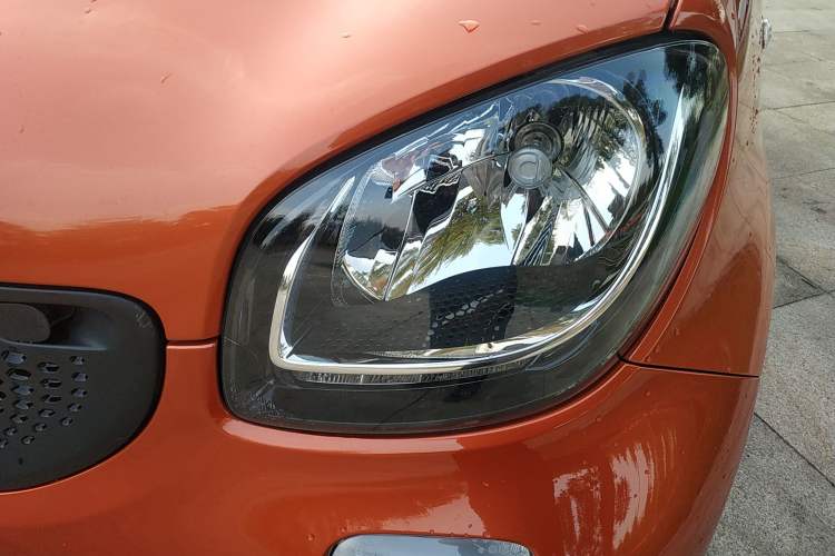 Used smart forfour 2016 1.0L 52 kW Dynamic Edition Left Front Headlight
