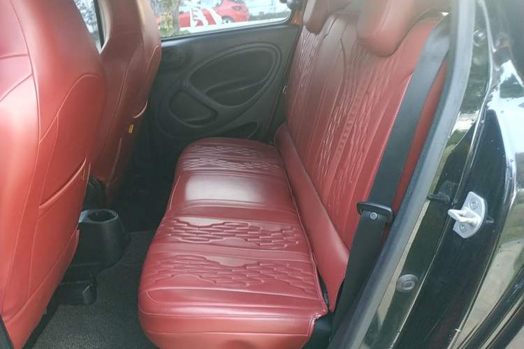 Used smart forfour 2016 1.0L 52 kW Dynamic Edition Left Rear Seat