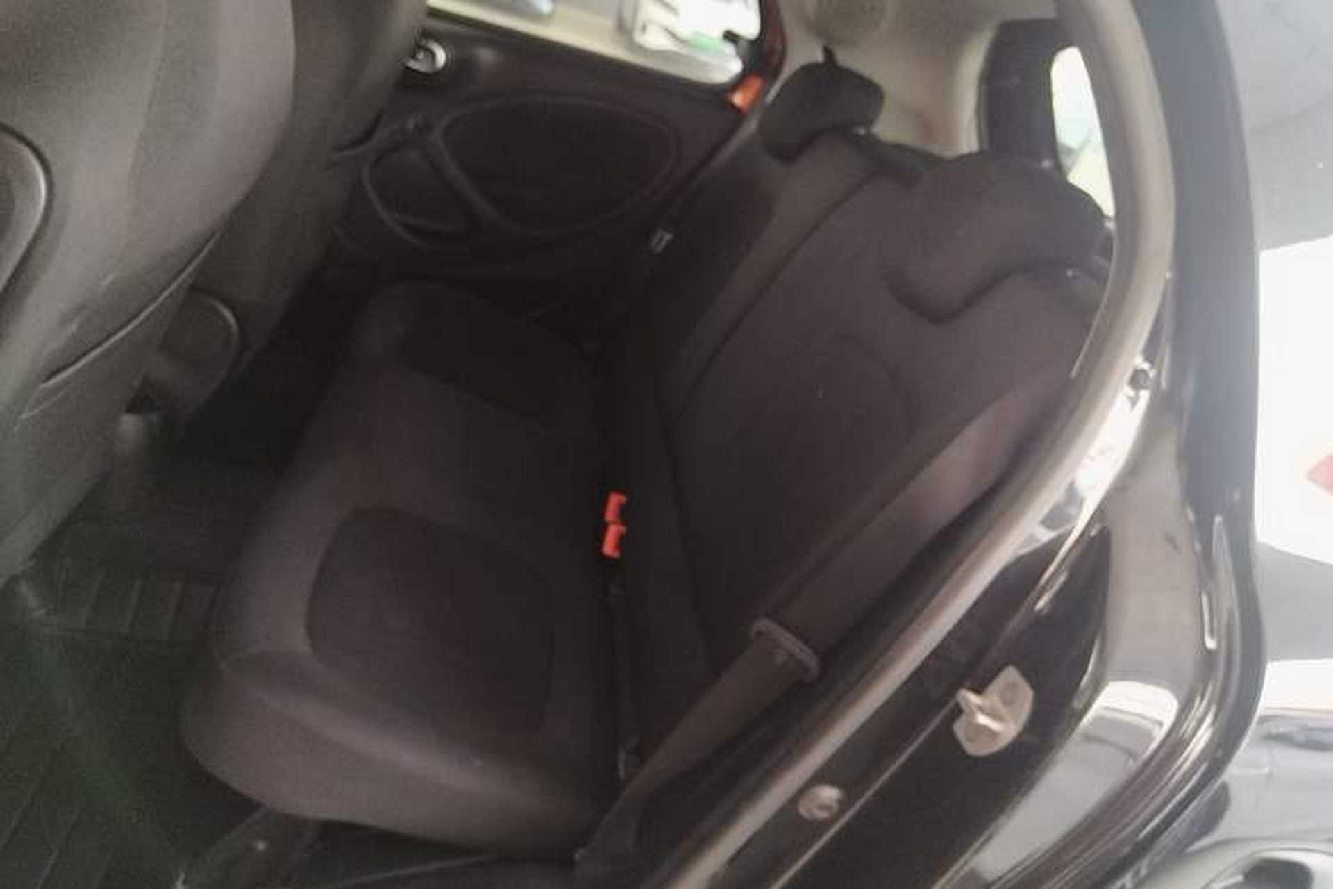 Used smart forfour 2016 1.0L 52 kW Passion Edition Left Rear Seat