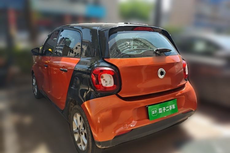 Used smart forfour 2016 1.0L 52 kW Dynamic Edition Rear Left 45 Deg