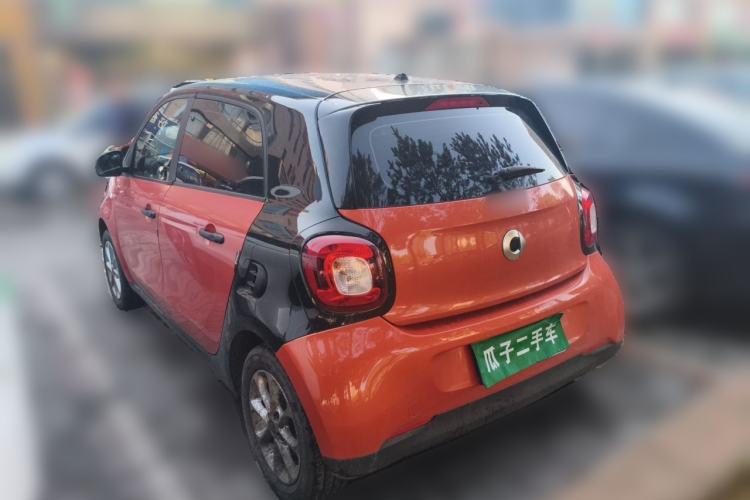 Used smart forfour 2016 1.0L 52 kW Dynamic Edition Rear Left 45 Deg