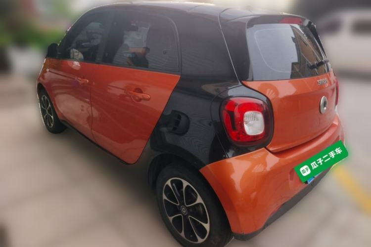 Used smart forfour 2016 1.0L 52 kW Passion Edition Rear Left 45 Deg