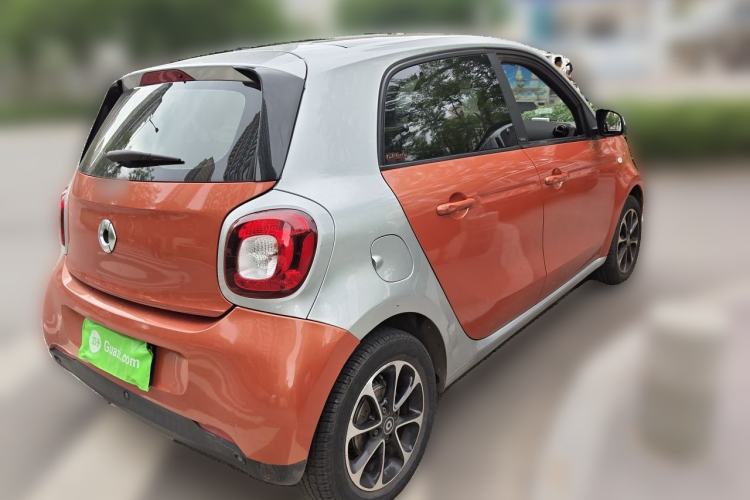 Used smart forfour 2016 1.0L 52 kW Passion Edition Rear Right 45 Deg