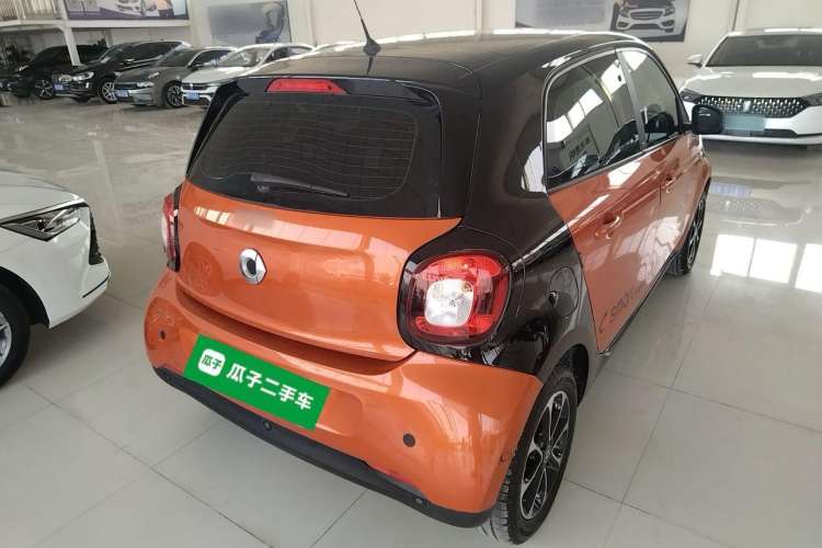 Used smart forfour 2016 1.0L 52 kW Passion Edition Rear Right 45 Deg
