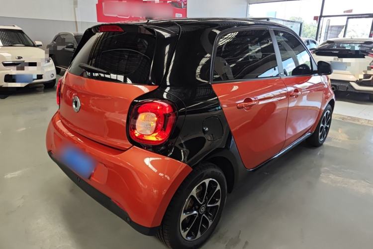 Used smart forfour 2016 1.0L 52 kW Passion Edition Rear Right 45 Deg