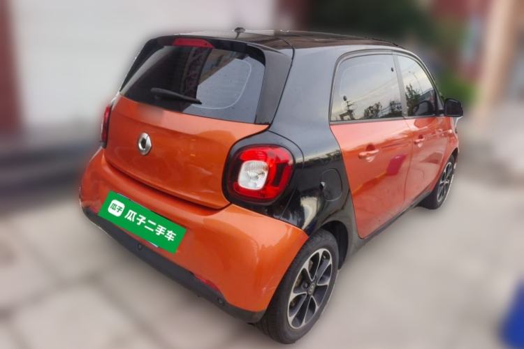 Used smart forfour 2016 1.0L 52 kW Passion Edition Rear Right 45 Deg