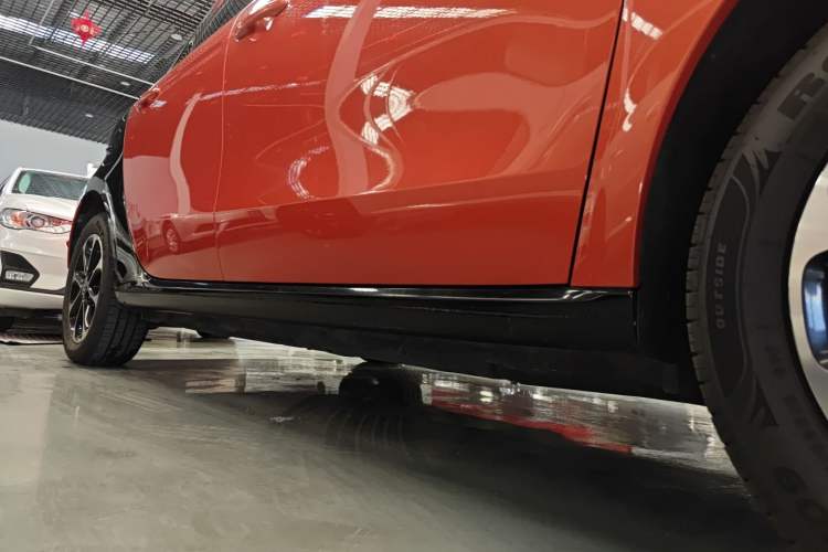 Used smart forfour 2016 1.0L 52 kW Passion Edition Right Side Sill