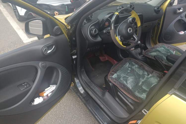 Used smart forfour 2016 0.9T 66 kW Pioneer Edition Driver Seat
