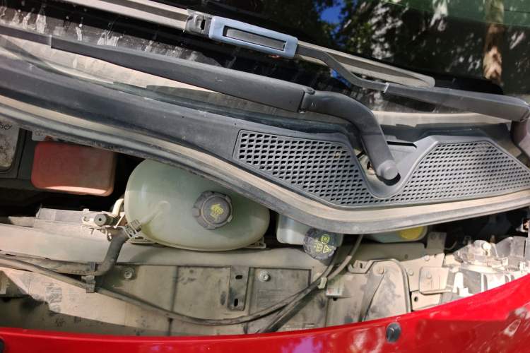 Used smart forfour 2016 0.9T 66 kW Pioneer Edition Engine Bay