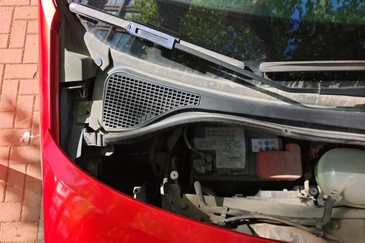 Used smart forfour 2016 0.9T 66 kW Pioneer Edition Engine Bay Right
