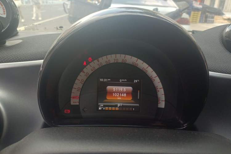 Used smart forfour 2016 0.9T 66 kW Pioneer Edition Instrument Cluster