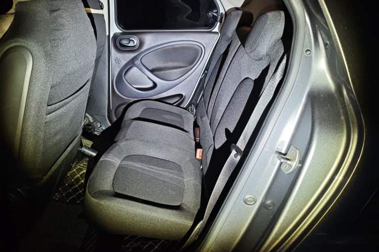 Used smart forfour  Left Rear Seat