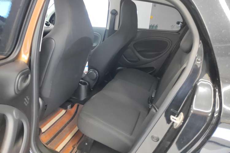 Used smart forfour 2016 1.0L 52 kW Dynamic Edition Right Rear Seat