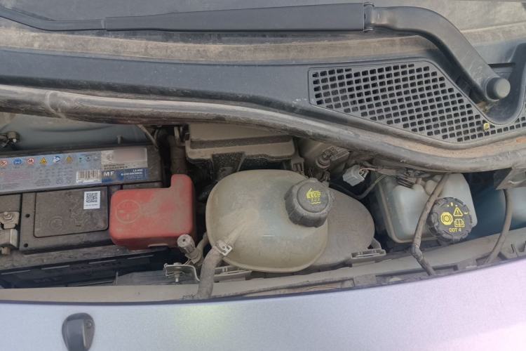 Used smart forfour 2016 1.0L 52 kW Dynamic Edition Engine Bay