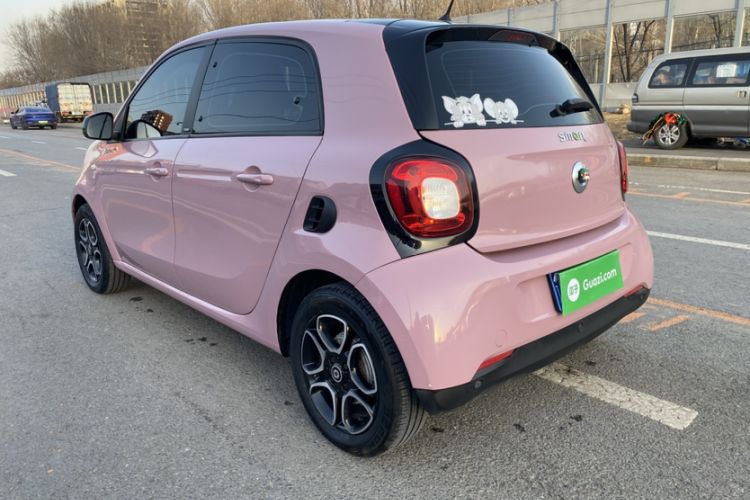 Used smart forfour 2016 0.9T 66 kW Pioneer Edition Exterior 1