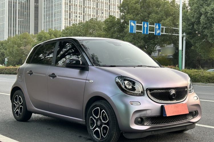 Used smart forfour 2016 0.9T 66 kW Pioneer Edition Exterior 6