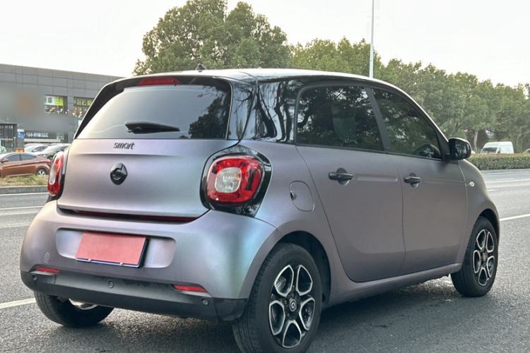 Used smart forfour 2016 0.9T 66 kW Pioneer Edition Exterior 8